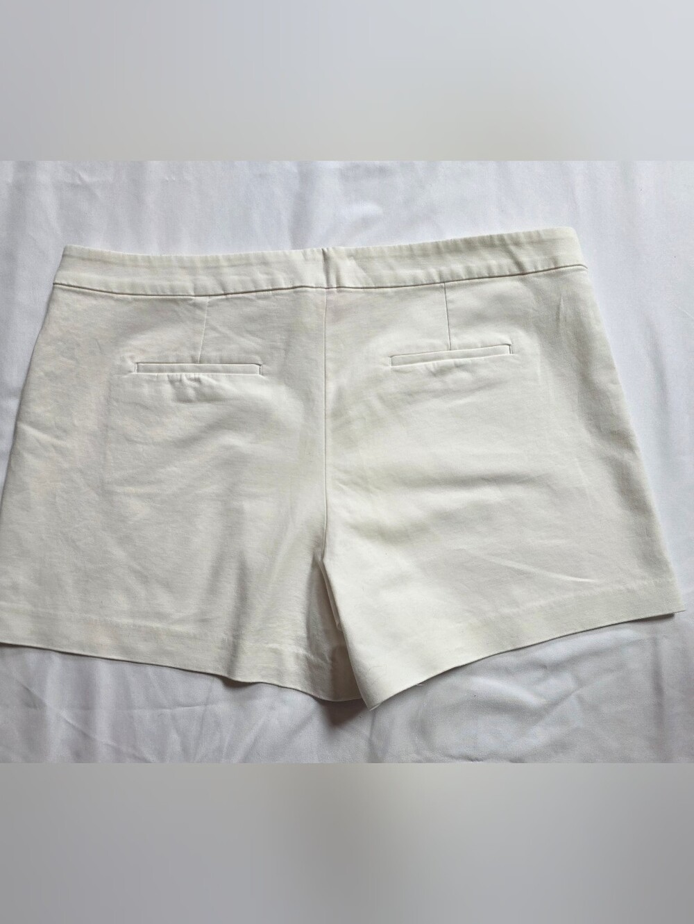 Lilly Pulitzer White Callahan Shorts Size 16 Cotton Stretch Side Zip - Picture 4 of 7